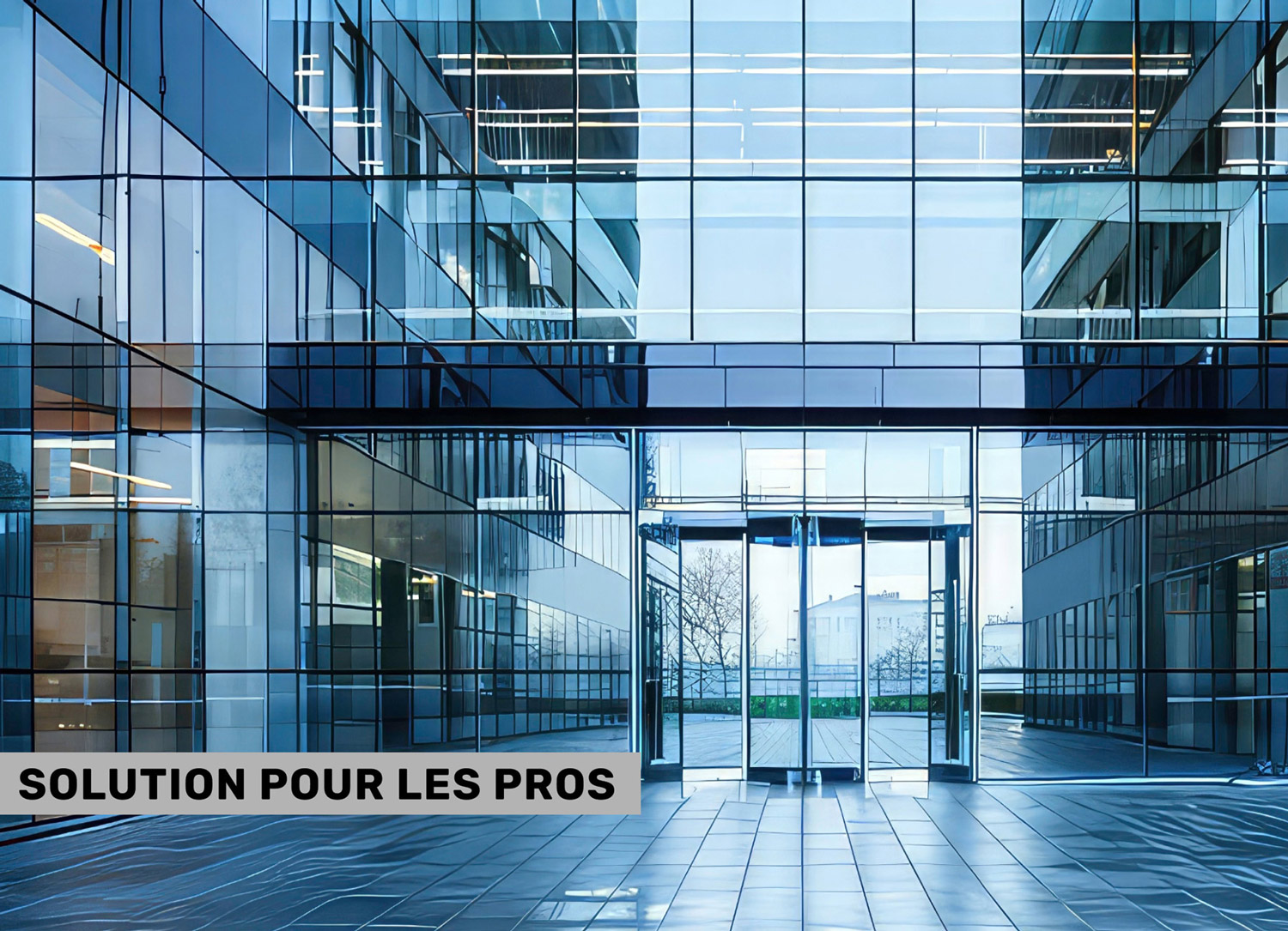 Bâtiment de locaux professionels gardé par des agents de sécurité